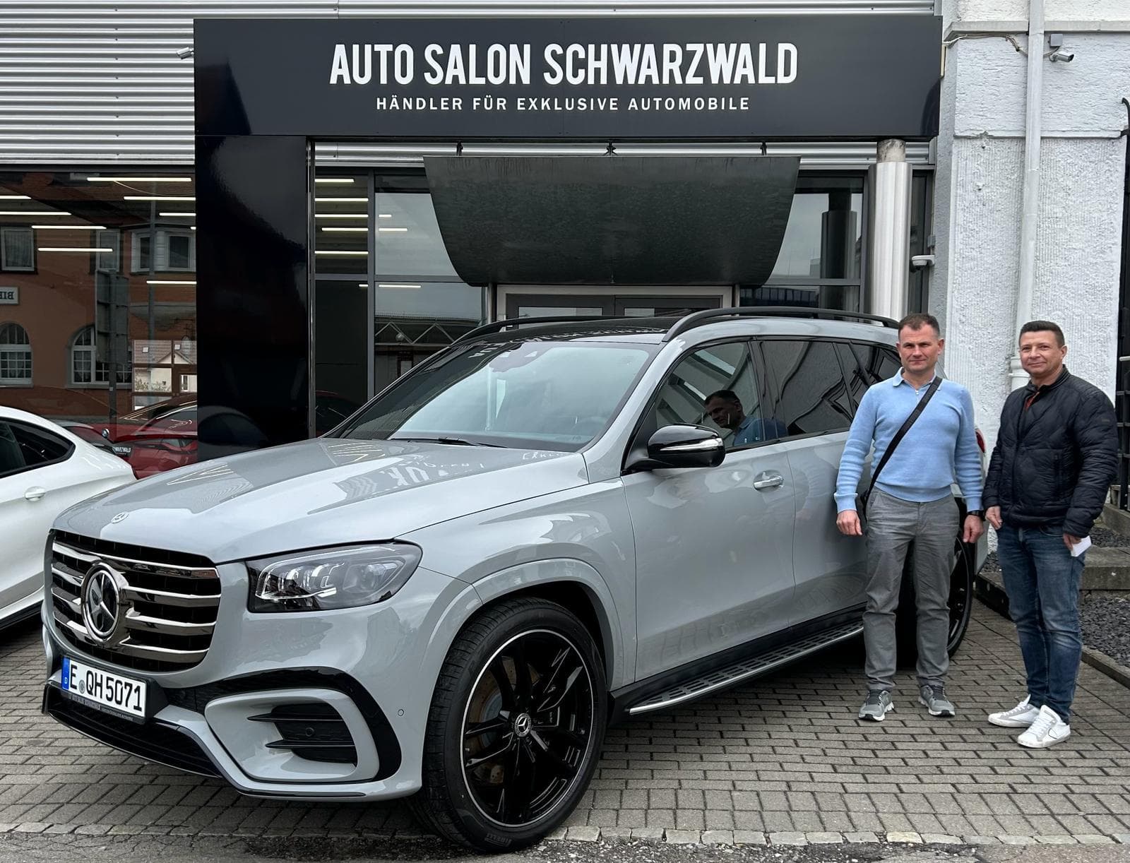 Fahrzeugübergabe bei Auto Salon Schwarzwald 11